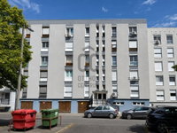 Eladó panellakás, Pécsett, Esztergályos János utcában 39.5 M Ft
