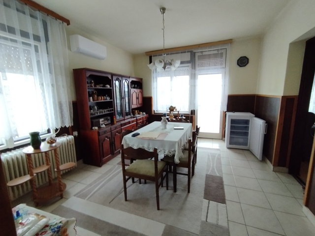 Eladó családi ház, Győrött 74.9 M Ft, 3+1 szobás