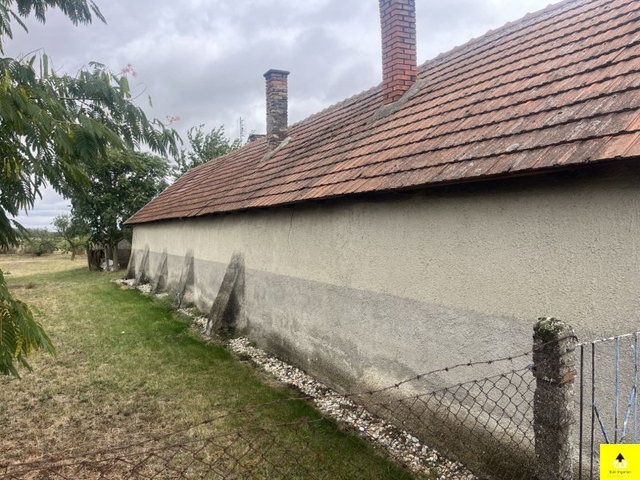 Eladó családi ház, Vasegerszegen 9.9 M Ft, 2 szobás