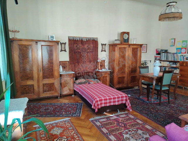 Kiadó téglalakás, albérlet, Budapesten, VI. kerületben