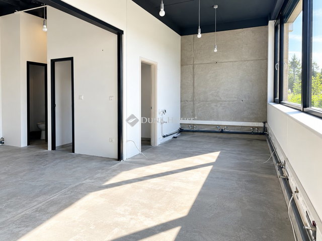 Eladó iroda, Pécsett 201.6 M Ft, 1 szobás / költözzbe.hu