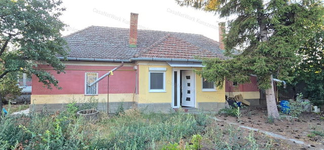 Eladó családi ház, Cibakházán 13.5 M Ft, 2 szobás