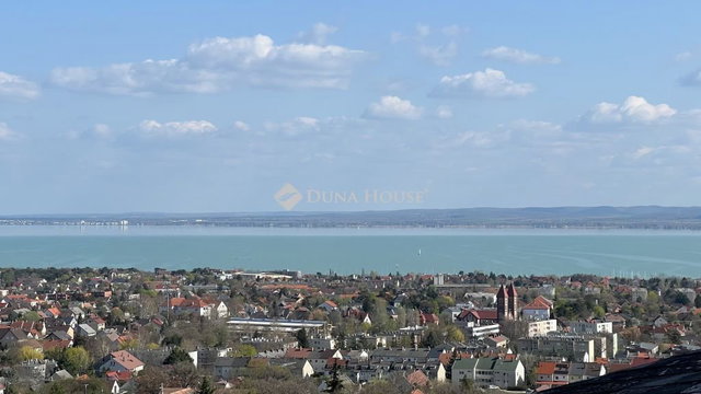 Eladó nyaraló, Balatonfüreden, Meleghegyi dűlőn 420 M Ft