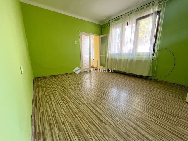 Eladó téglalakás, Budapesten, XX. kerületben 43.5 M Ft