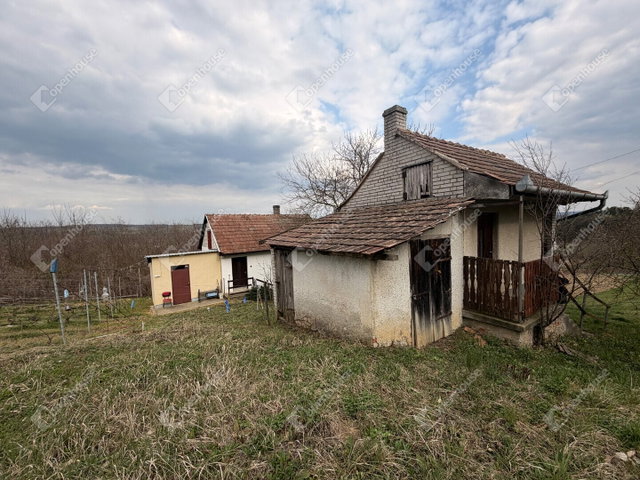 Eladó telek, Egerváron 5.5 M Ft / költözzbe.hu