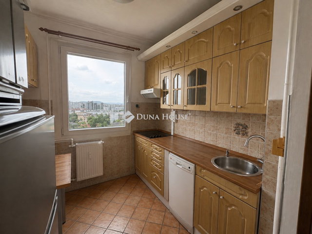 Eladó téglalakás, Budapesten, XX. kerületben 74.9 M Ft, 3 szobás