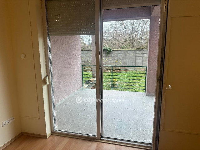 Eladó téglalakás, Szentlőrincen 45 M Ft, 1+2 szobás