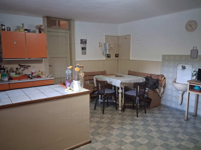 Eladó családi ház, Dörgicsén 119.9 M Ft, 4 szobás