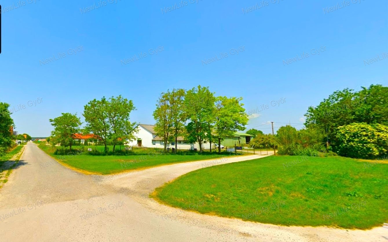 4 bed · 1100m² · 99.000.000 ft