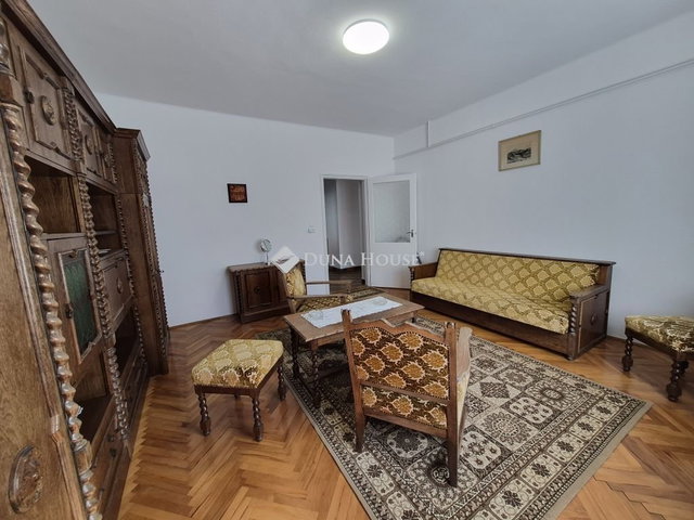 Eladó családi ház, Zalaegerszegen 79.9 M Ft, 5 szobás