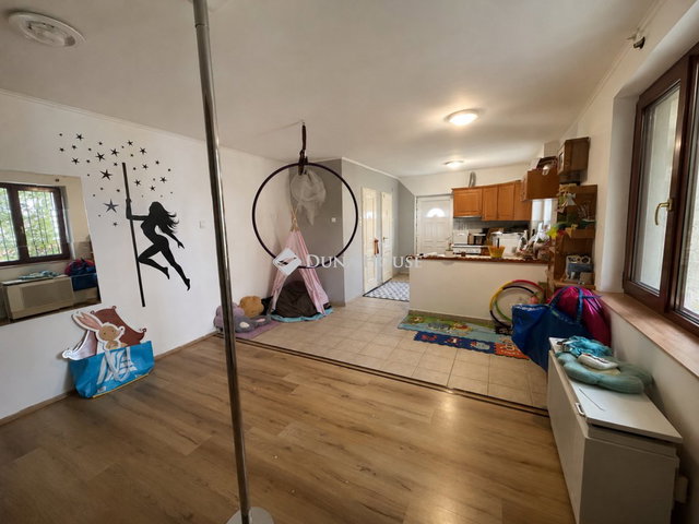 Eladó családi ház, Hernádon 109.8 M Ft, 4 szobás