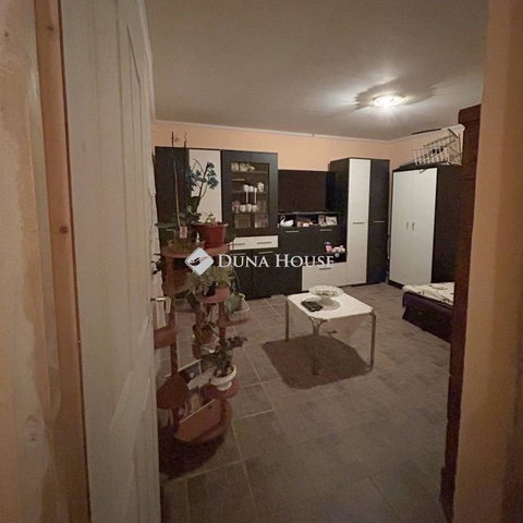 Eladó családi ház, Kutason 14 M Ft, 2 szobás