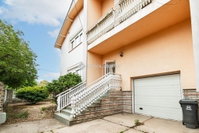 Eladó családi ház, Vecsésen 139.99 M Ft, 5 szobás