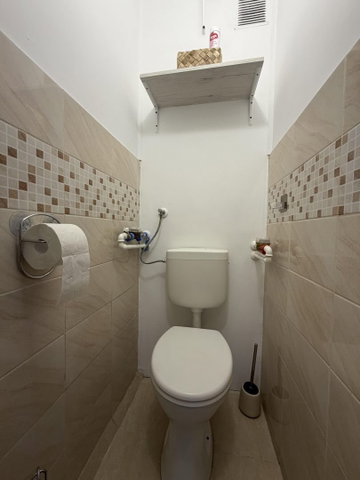 Kiadó panellakás, albérlet, Debrecenben 250 E Ft / hó, 3 szobás