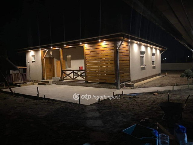 Eladó családi ház, Balkányban 47.5 M Ft, 1+2 szobás