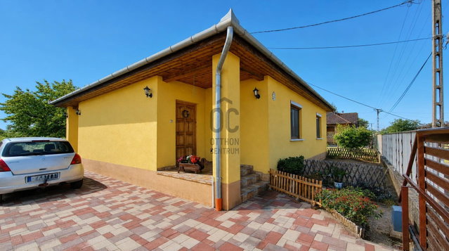 Eladó családi ház, Albertirsán 79.9 M Ft, 3 szobás