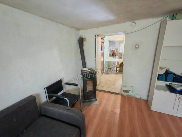 Eladó családi ház, Mohácson 5.9 M Ft, 2 szobás