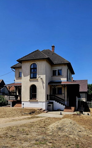 Eladó családi ház, Tóalmáson 90 M Ft, 3 szobás