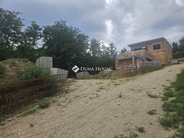 Eladó családi ház, Győrújbaráton 205 M Ft, 4 szobás
