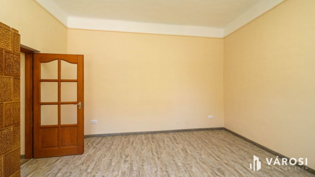 Eladó családi ház, Békéscsabán 26.5 M Ft, 2 szobás