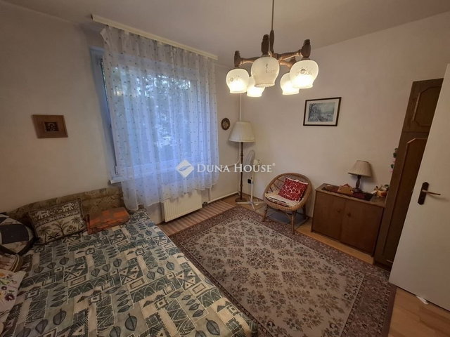 Eladó panellakás, Budapesten, III. kerületben 75 M Ft, 2 szobás