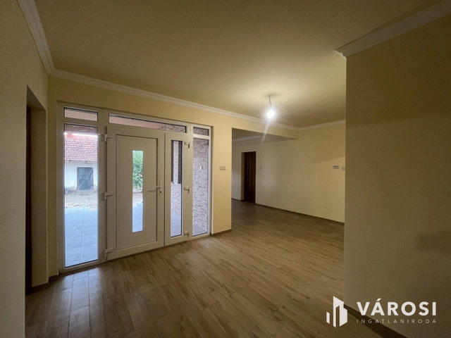 Eladó családi ház, Hosszúpályin 69 M Ft, 3 szobás