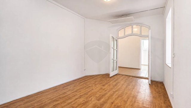 Eladó téglalakás, Budapesten, XV. kerületben 42.2 M Ft, 2 szobás
