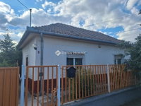 Eladó családi ház, Szarvason 34.9 M Ft, 4 szobás