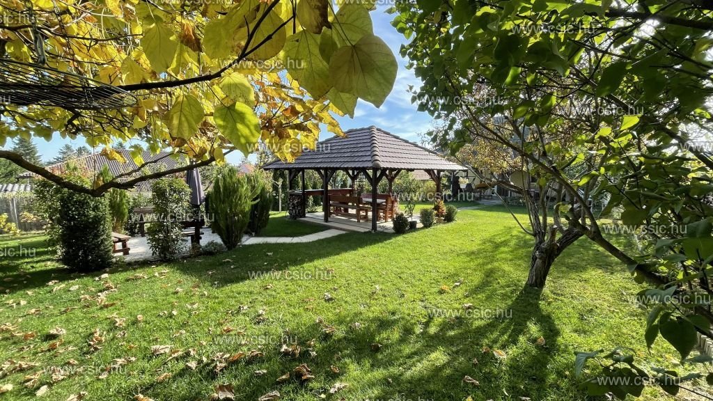 5 hálószoba · 276 m² · 124.900.000 Ft