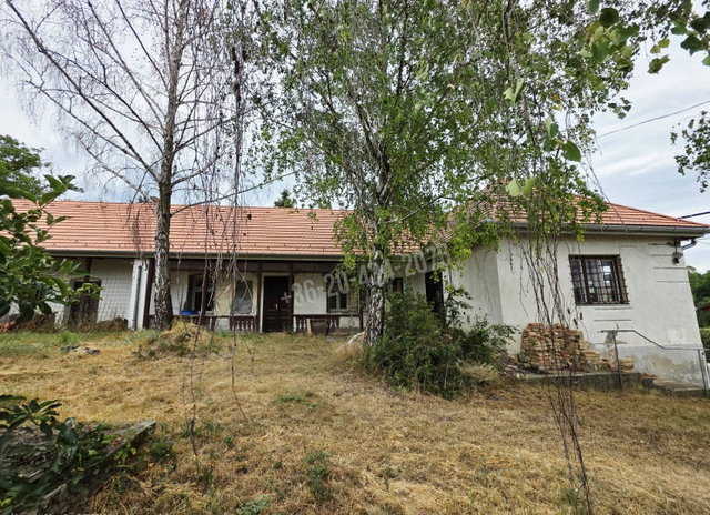Eladó családi ház, Kapolyon 39.9 M Ft, 4 szobás