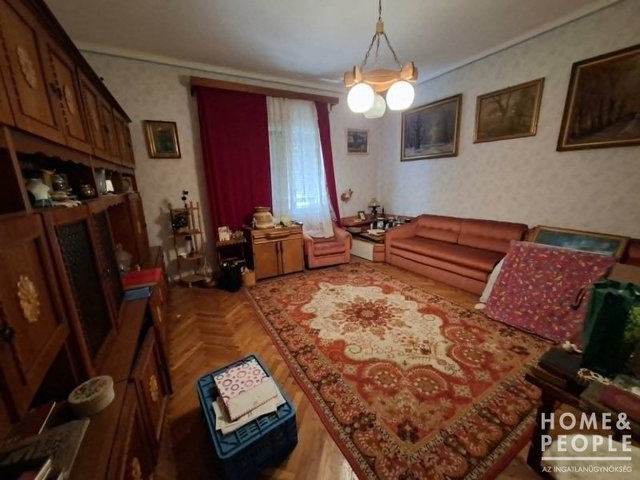 Eladó családi ház, Kisteleken 41.99 M Ft, 3 szobás