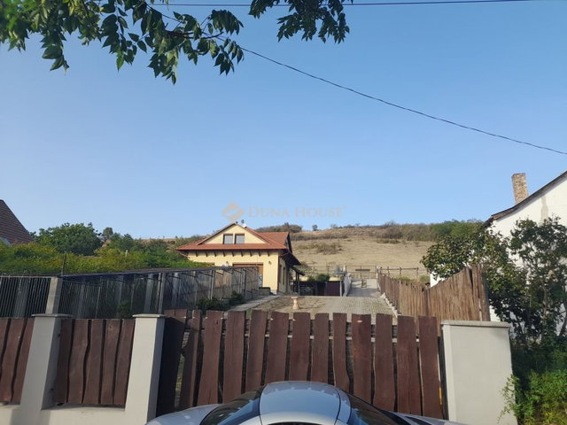 Eladó családi ház, Rádon 89 M Ft, 4+1 szobás