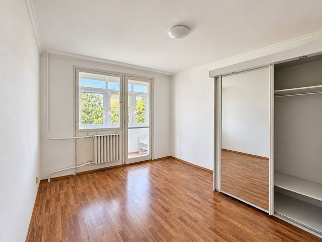 Eladó panellakás, Budapesten, XIX. kerületben, Csokonai utcában