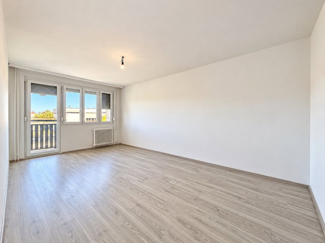 Eladó panellakás, Cegléden 47 M Ft, 2 szobás