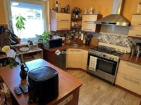 Eladó családi ház, Kecskeméten 125 M Ft, 4+1 szobás