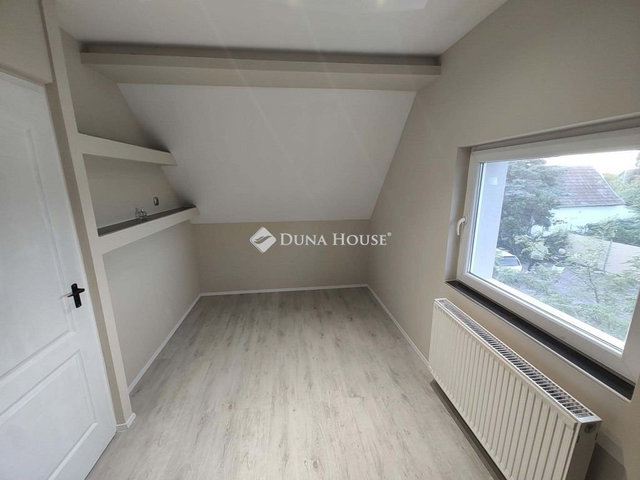 Eladó családi ház, Szegeden 62 M Ft, 3 szobás