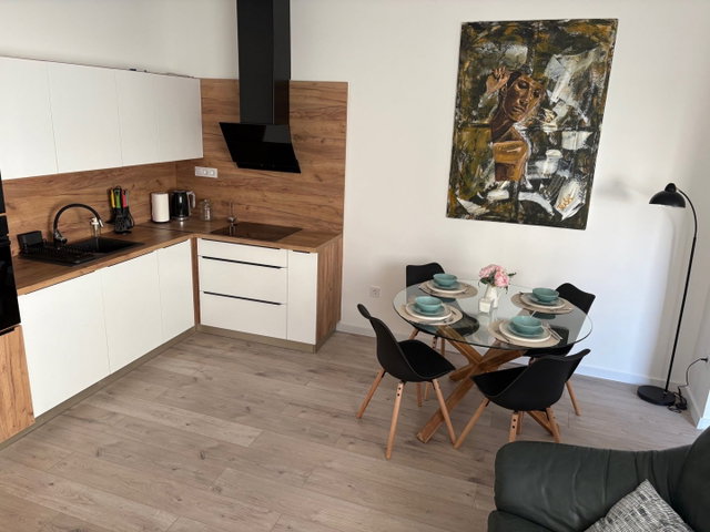 Kiadó téglalakás, albérlet, Pécsett 290 E Ft / hó, 2 szobás