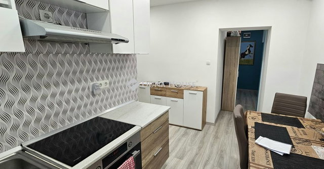 Eladó téglalakás, Pécsett, Pollack Mihály utcában 49.99 M Ft