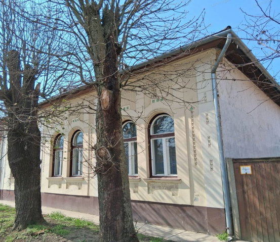 Eladó családi ház, Törökszentmiklóson 44 M Ft
