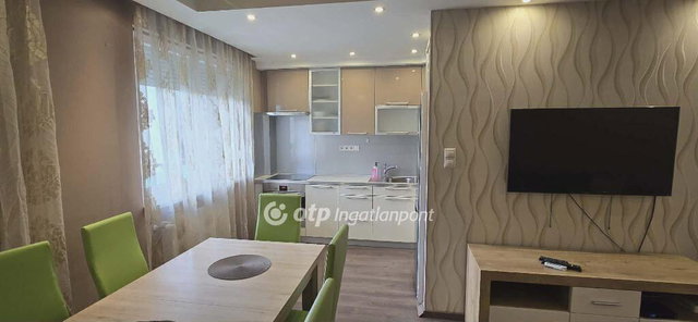 Kiadó téglalakás, albérlet, Debrecenben 325 E Ft / hó