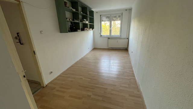 Eladó panellakás, Nyíregyházán 35.99 M Ft, 2 szobás