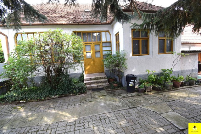 Eladó családi ház, Csepregen 34.9 M Ft, 4 szobás