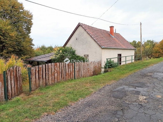 Eladó családi ház, Becsvölgyén 22 M Ft, 2 szobás