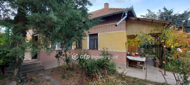 Eladó családi ház, Kunszentmártonban 17.999 M Ft, 2+1 szobás