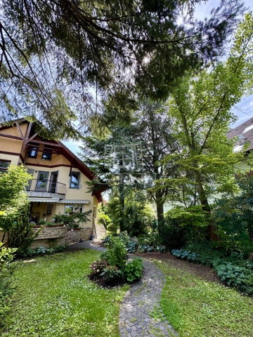 Eladó családi ház, Solymáron 259.99 M Ft, 6 szobás