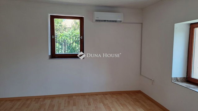 Eladó családi ház, Jászárokszálláson 21.5 M Ft, 2 szobás