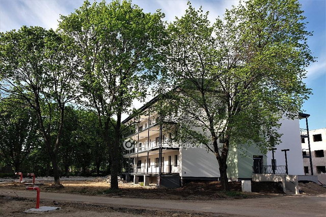 Eladó téglalakás, Bicskén 42 M Ft, 1 szobás
