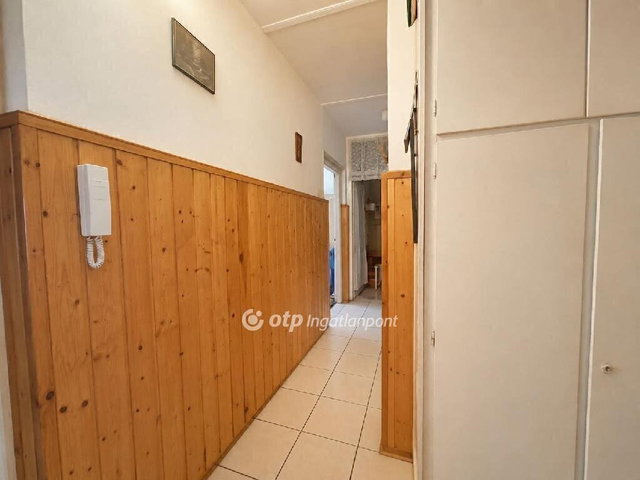 Eladó panellakás, Debrecenben 50 M Ft, 2 szobás