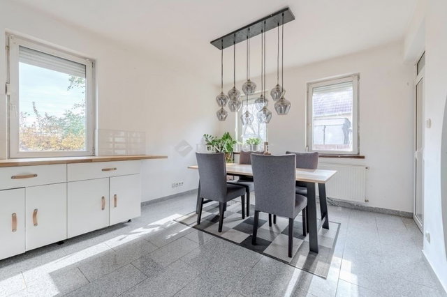 Eladó családi ház, Gödön 99.9 M Ft, 6 szobás