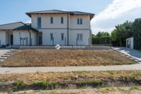 Eladó téglalakás, Tatabányán, Szőlődomb utcában 113.5 M Ft